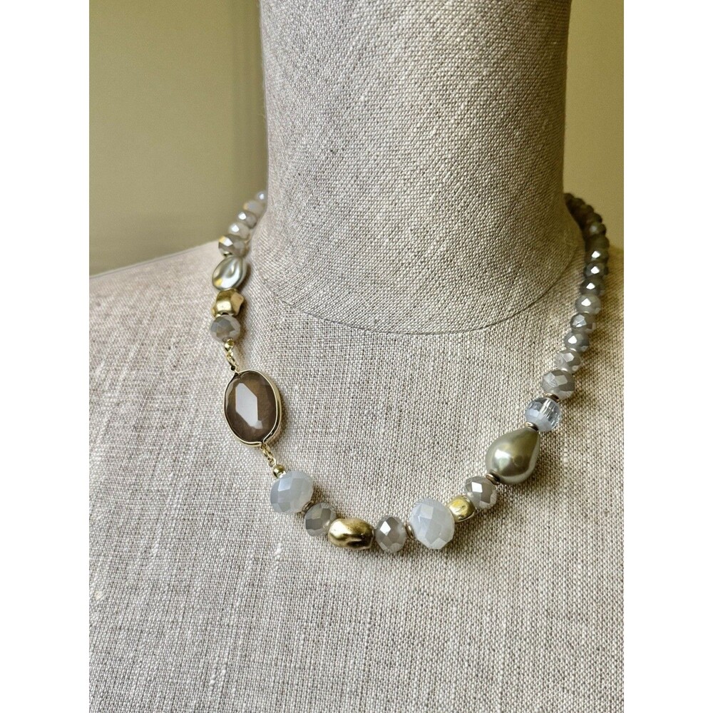 Asymmetric Faceted Glass Gray Crystal Beaded Necklace With Matching Earrings